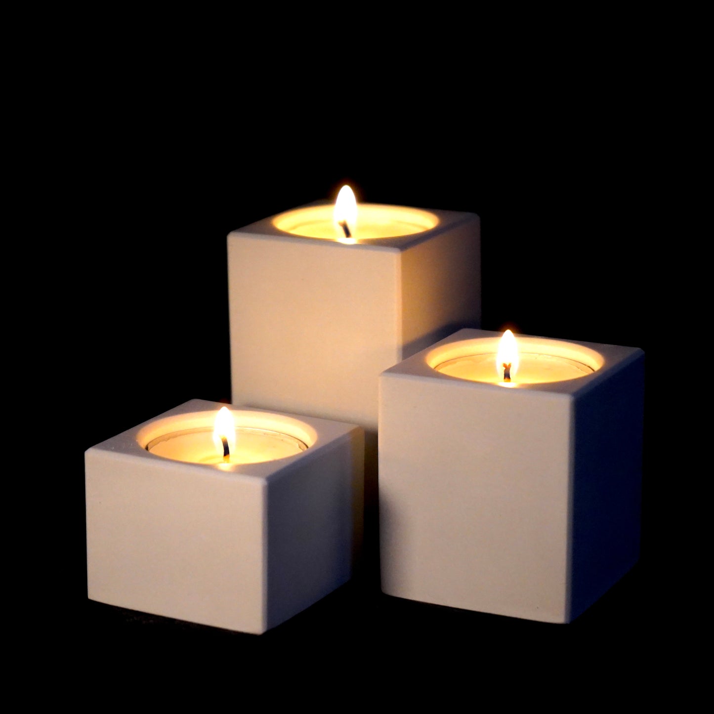 Handgefertigter Teelichthalter Pure aus Keramik für stilvolle Beleuchtung im minimalistischen Design – ideal für dein Zuhause oder als Geschenk